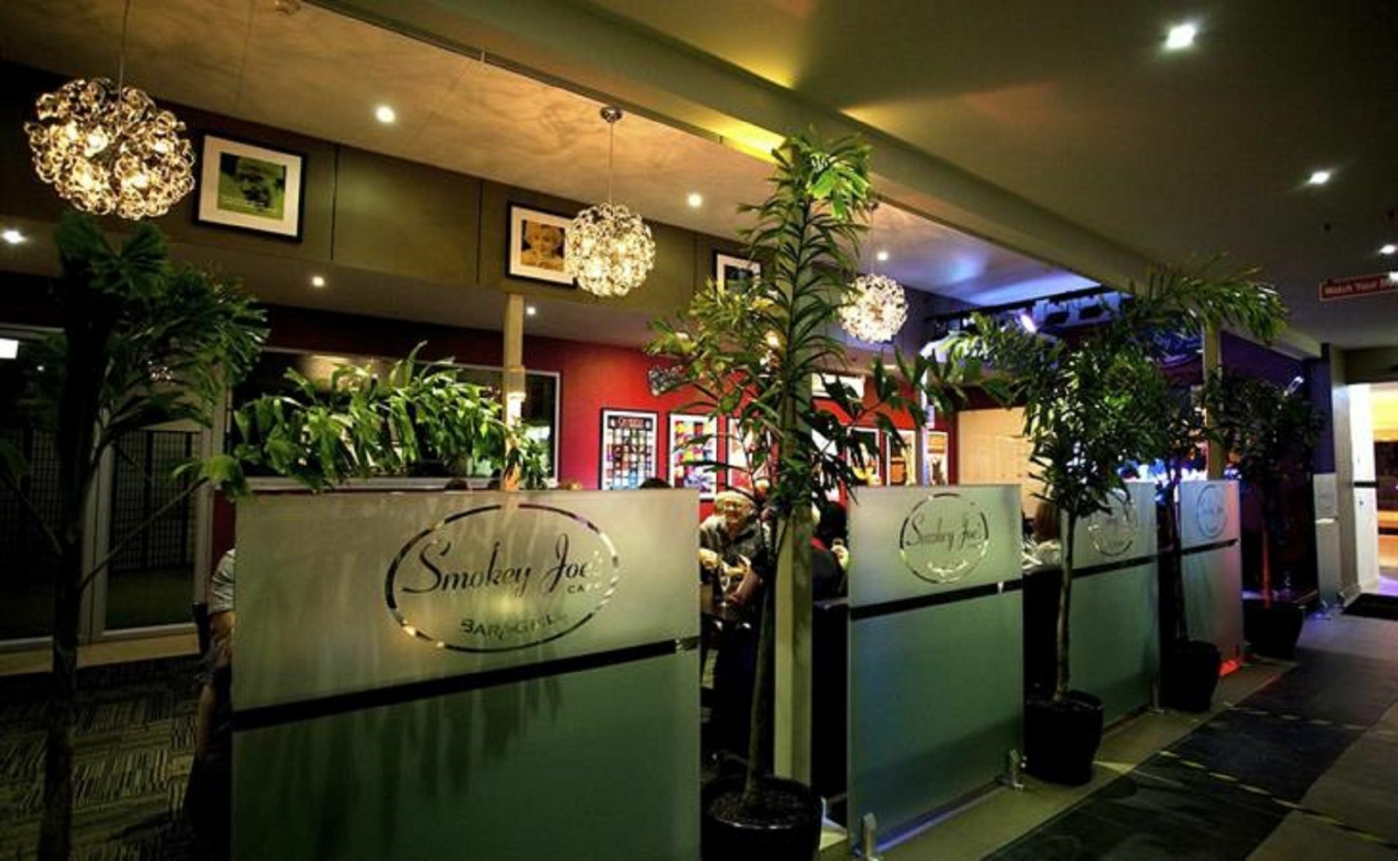 라마다 허비 베이 호텔 허비베이 외부 사진 The interior of the restaurant
