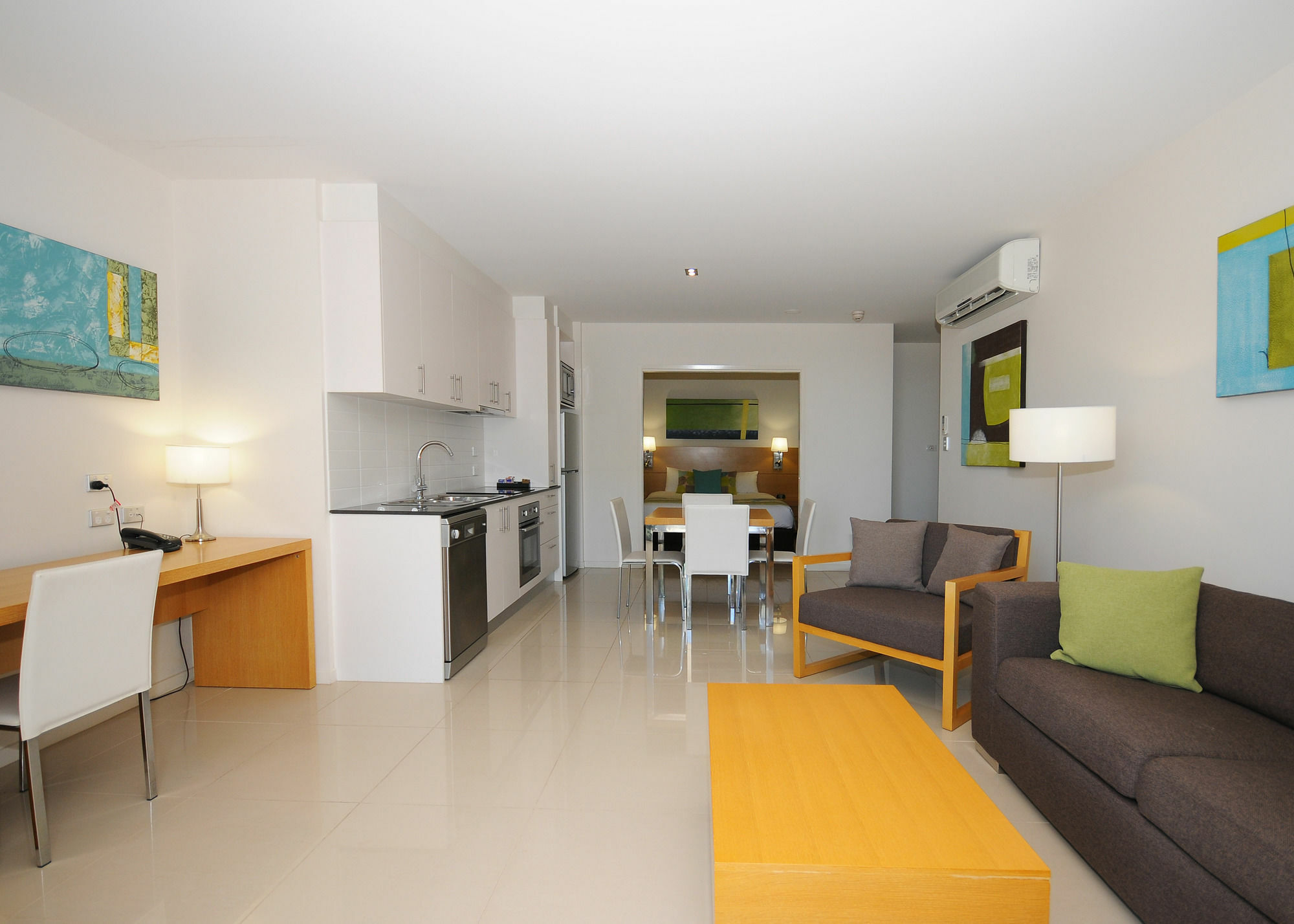라마다 허비 베이 호텔 허비베이 외부 사진 A typical apartment at the Village